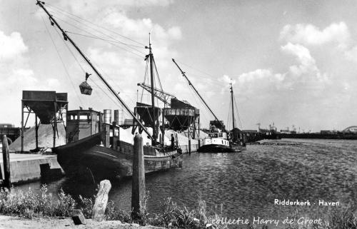 161_zandlossen_in_ridderkerk_bron_hdgr